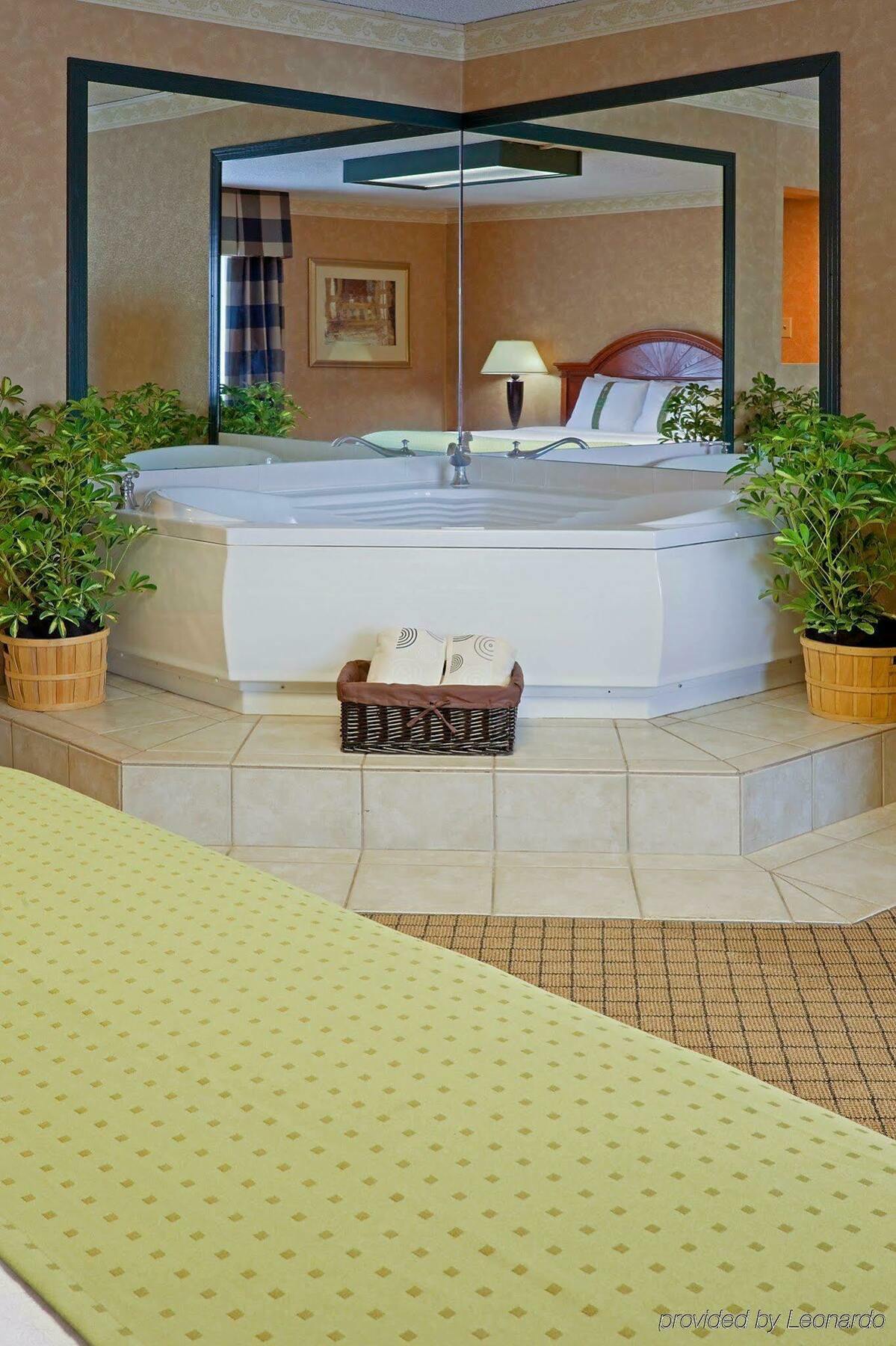 Quality Inn Oneonta Cooperstown Area Bagian luar foto